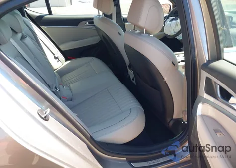 2023 Genesis G70 3.3T Awd z USA, uszkodzony, nr VIN KMTG54TE0PU132159